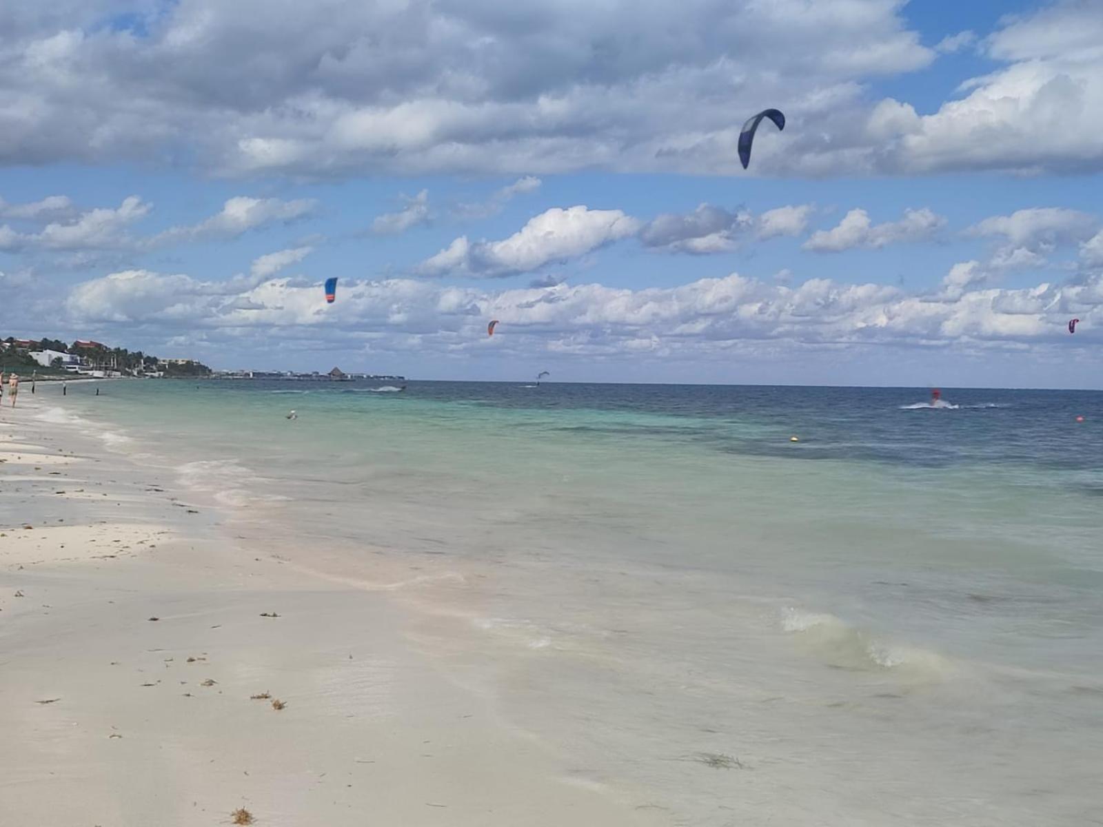 Modern 1 Bedroom Suite By Beach Great Location! Puerto Morelos Extérieur photo